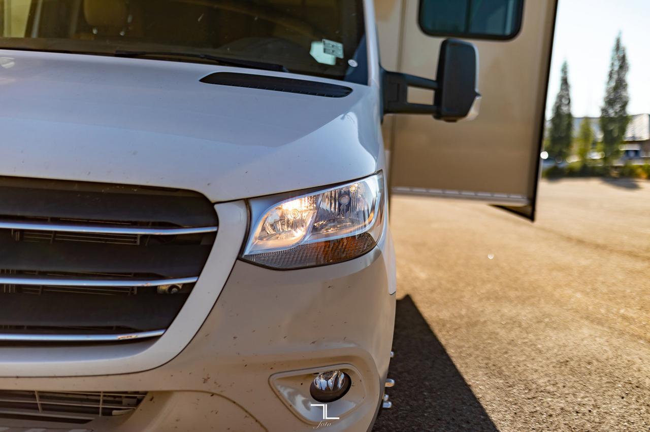 2019 Mercedes-Benz Sprinter 3500 Thor Quantum Conversion Red Deer AB