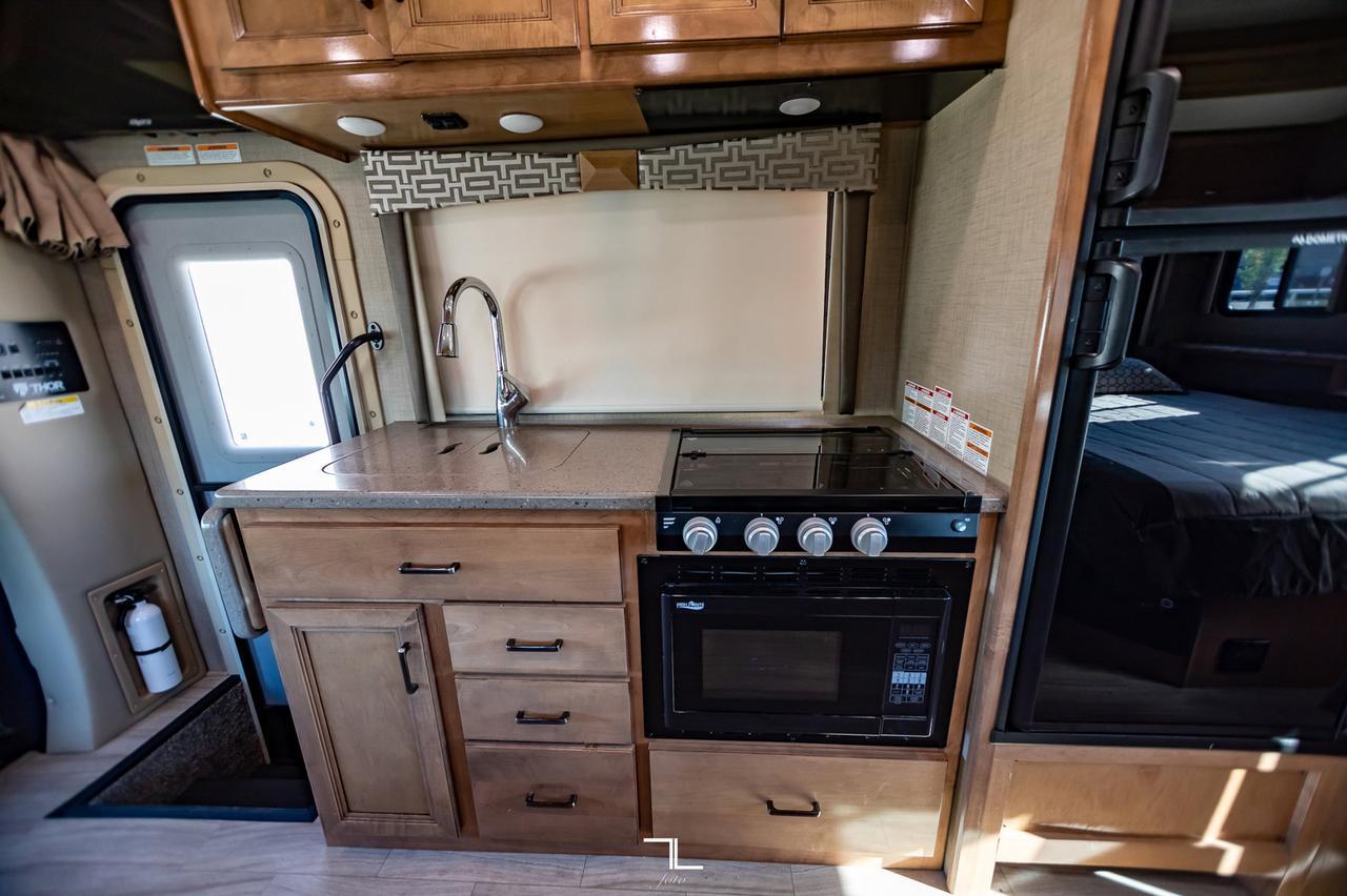 2019 Mercedes-Benz Sprinter 3500 Thor Quantum Conversion Red Deer AB