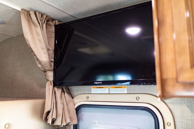 2019 Mercedes-Benz Sprinter 3500 Thor Quantum Conversion Red Deer AB