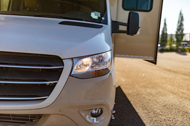 2019 Mercedes-Benz Sprinter 3500 Thor Quantum Conversion Red Deer AB