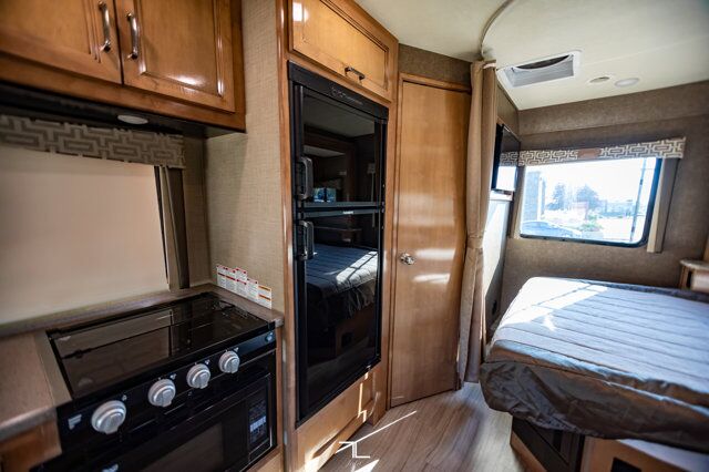 2019 Mercedes-Benz Sprinter 3500 Thor Quantum Conversion Red Deer AB