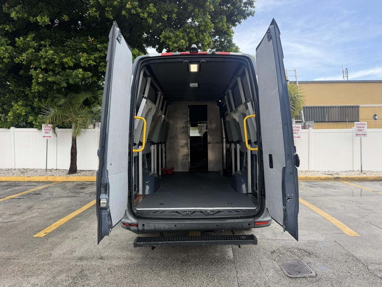 2019 Mercedes-Benz Sprinter Crew Van Hollywood FL