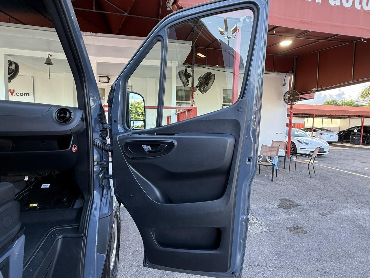 2019 Mercedes-Benz Sprinter Crew Van Hollywood FL