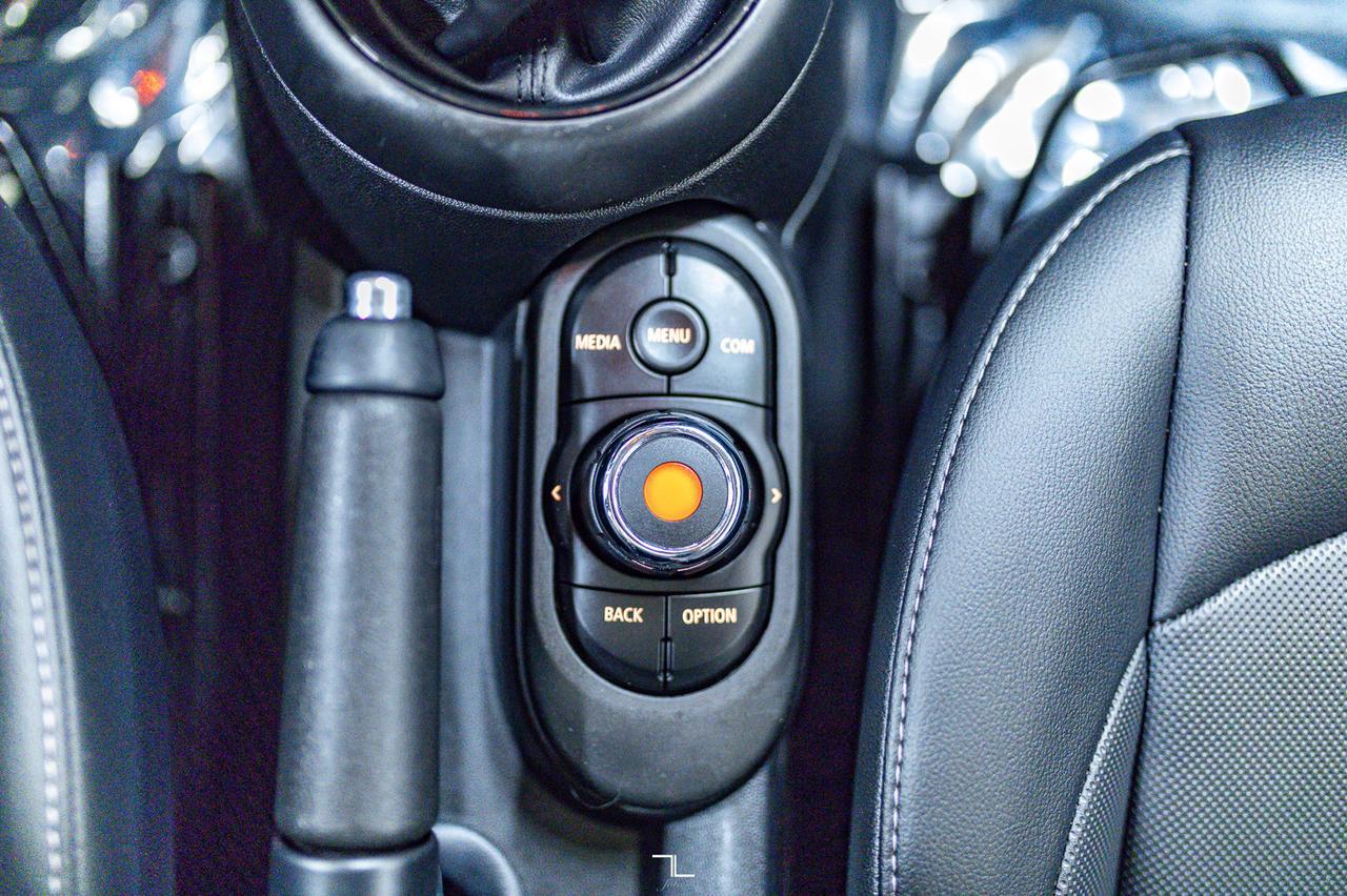 2019 Mini Cooper 3 Door Hatchback Leather Roof BCam Red Deer AB