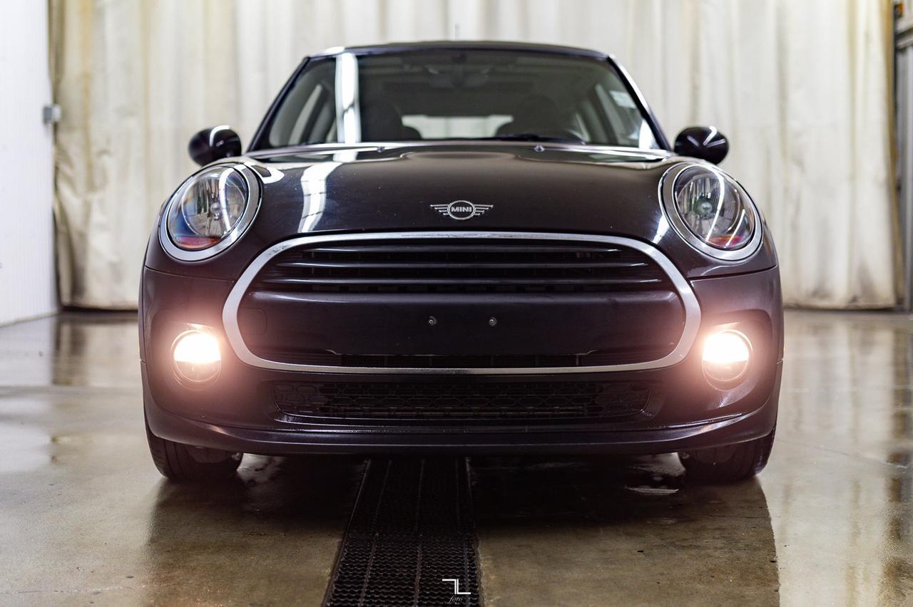 2019 Mini Cooper 3 Door Hatchback Leather Roof BCam Red Deer AB