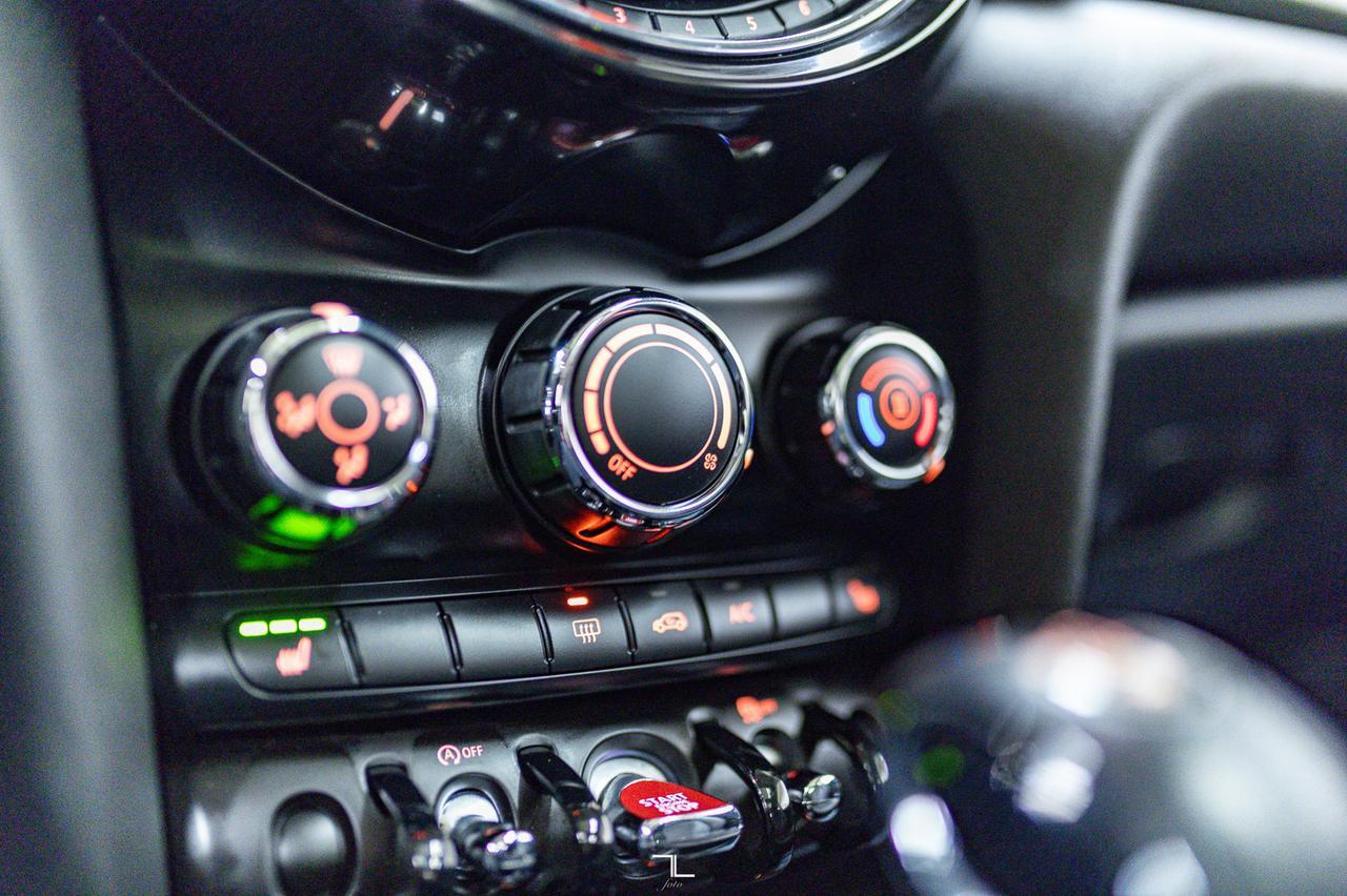 2019 Mini Cooper 3 Door Hatchback Leather Roof BCam Red Deer AB