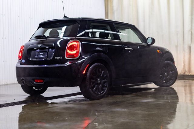 2019 Mini Cooper 3 Door Hatchback Leather Roof BCam Red Deer AB