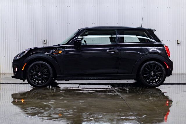 2019 Mini Cooper 3 Door Hatchback Leather Roof BCam Red Deer AB