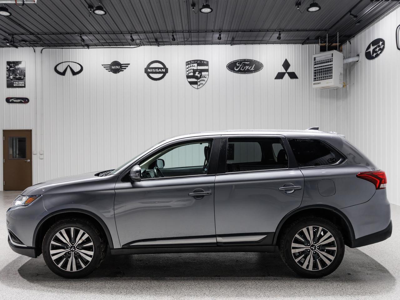 2019 Mitsubishi Outlander ES AWD 7-Passenger Cranberry PA