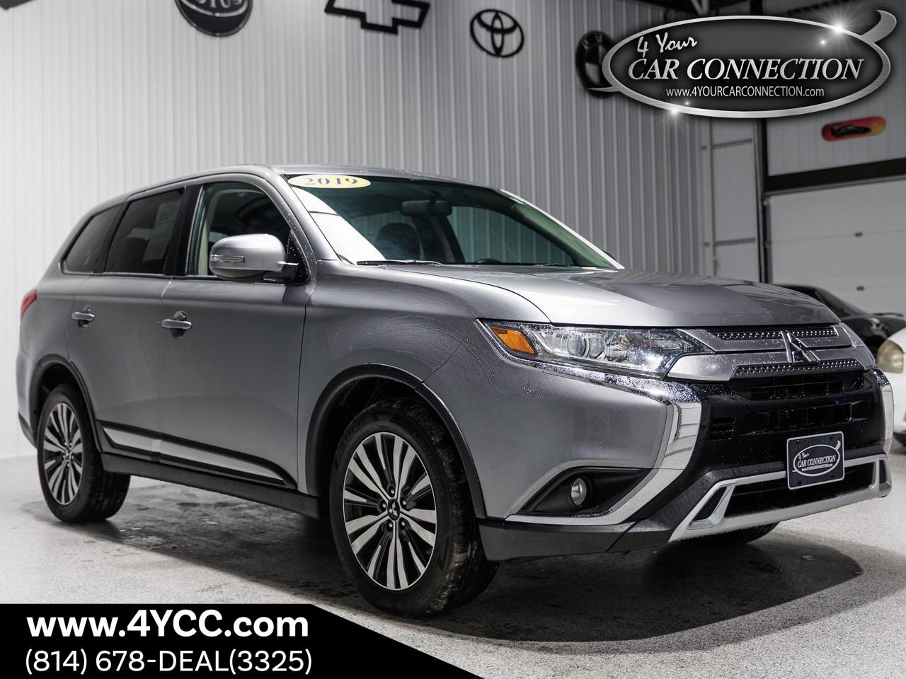 2019 Mitsubishi Outlander ES AWD 7-Passenger