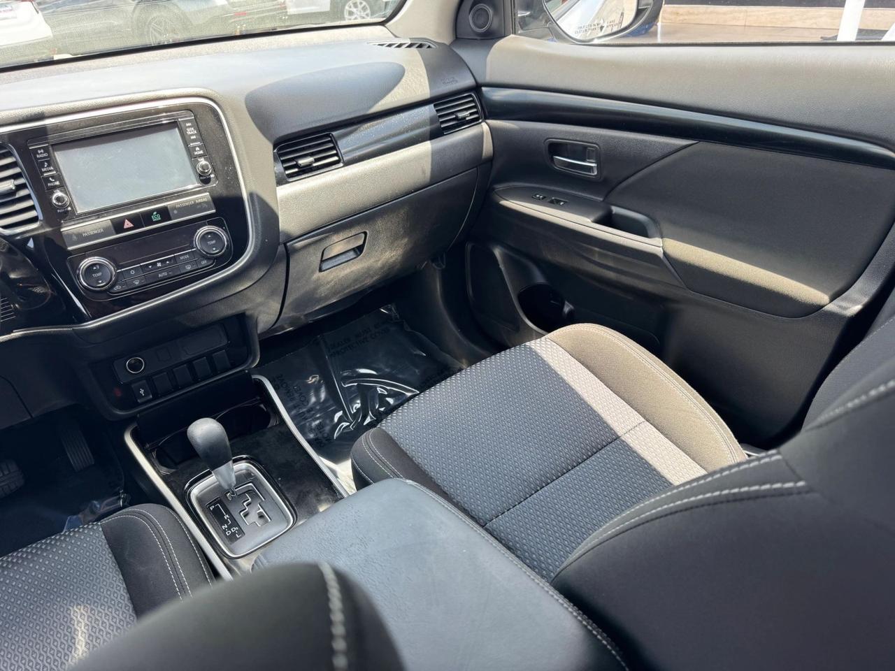 2019 Mitsubishi Outlander ES Miami FL