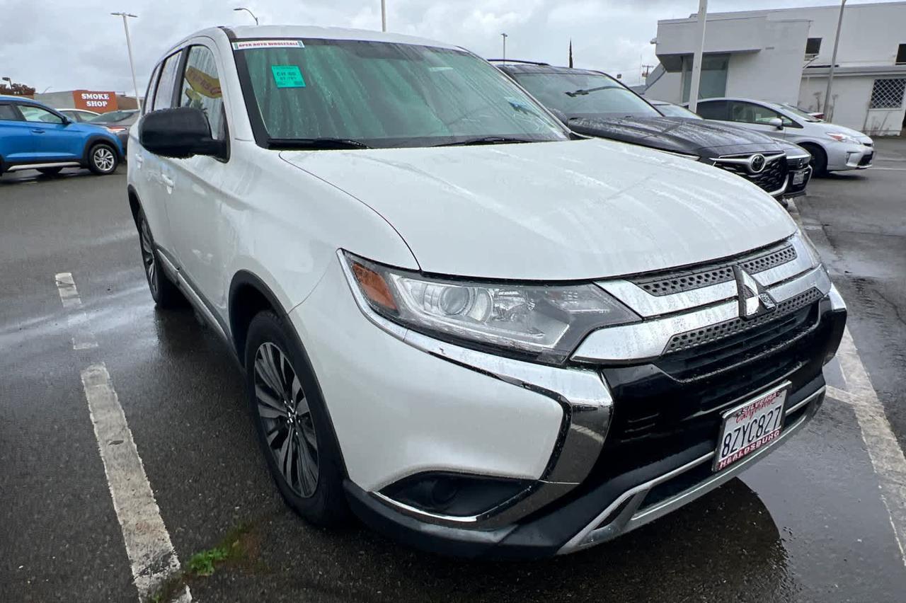 2019 Mitsubishi Outlander ES