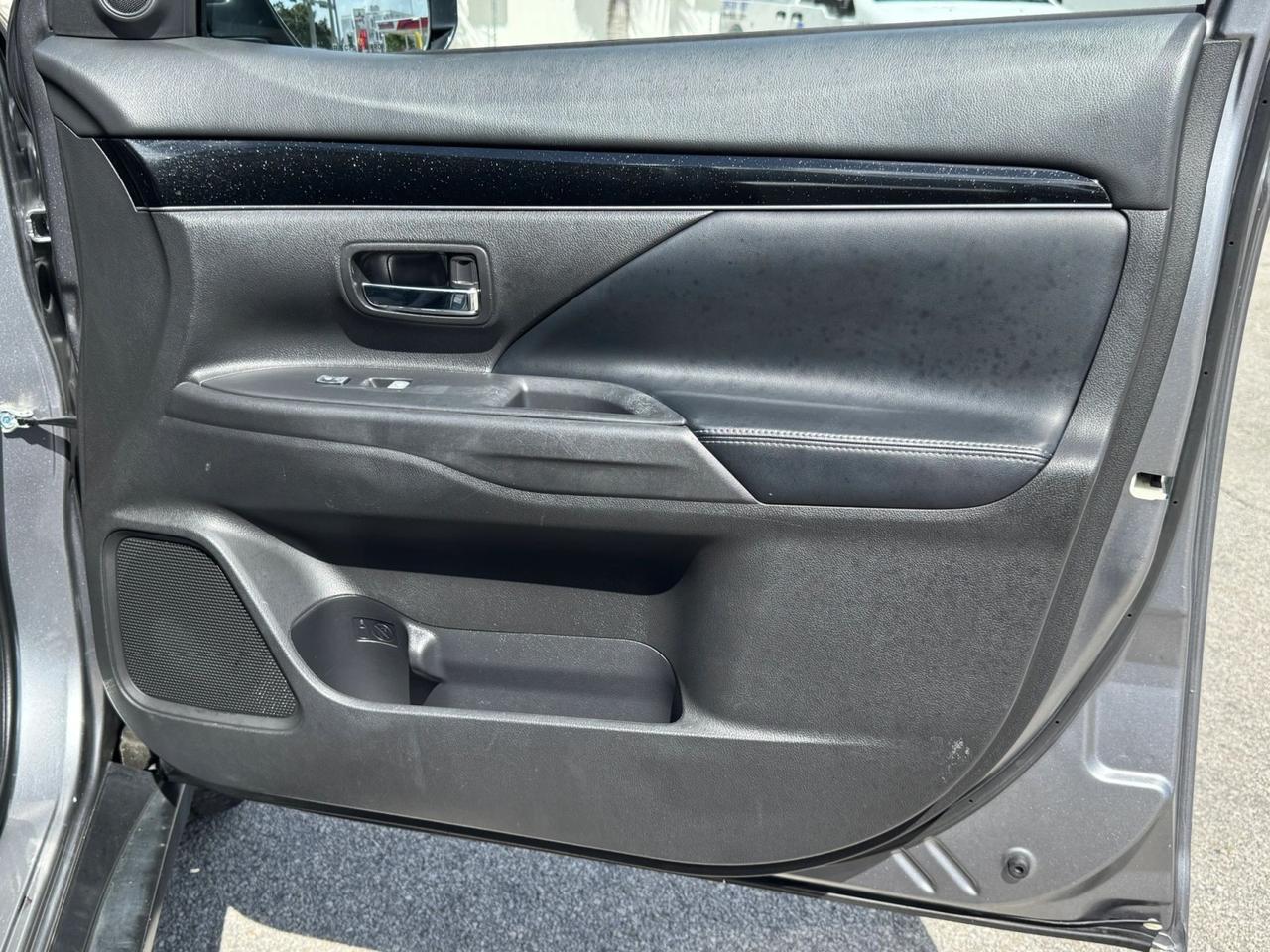 2019 Mitsubishi Outlander SE Miami FL