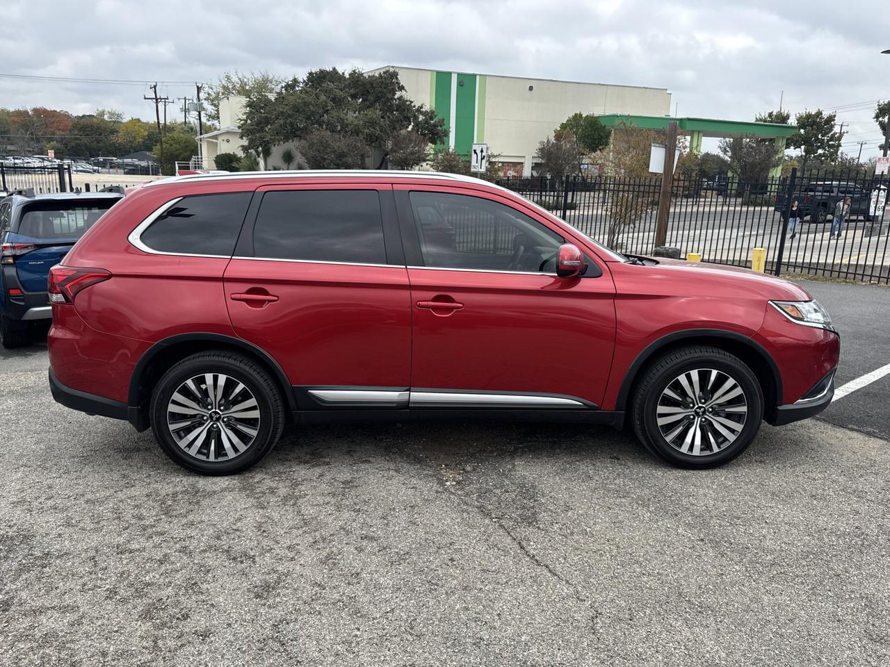 2019 Mitsubishi Outlander SEL