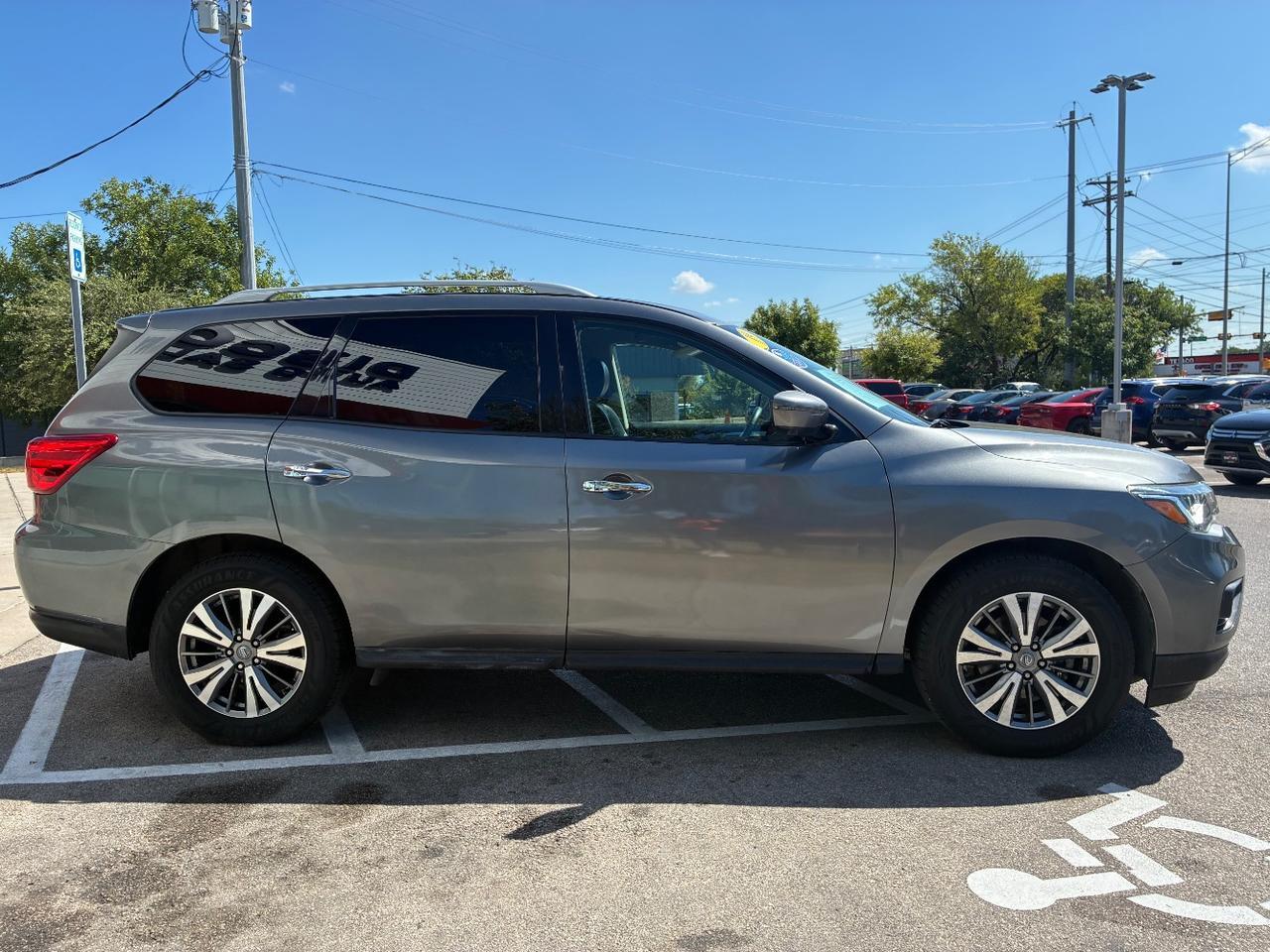 2019 NISSAN PATHFINDER 4D UTIL SL Austin TX