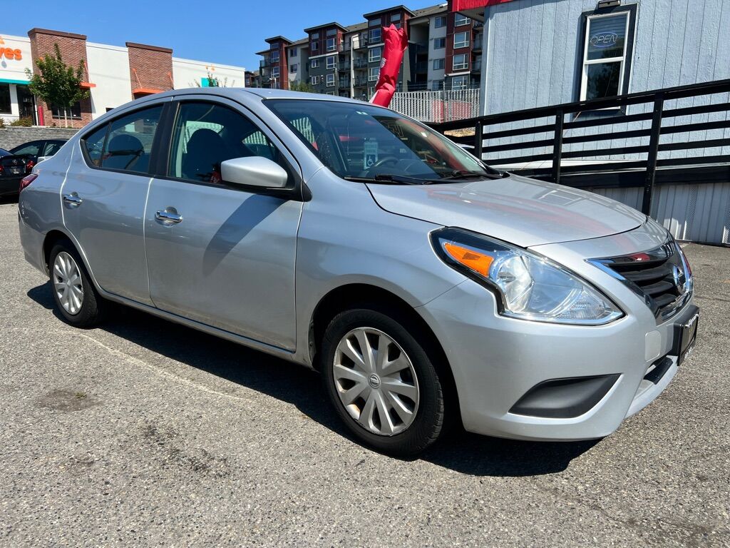 2019 NISSAN VERSA S Des Moines WA
