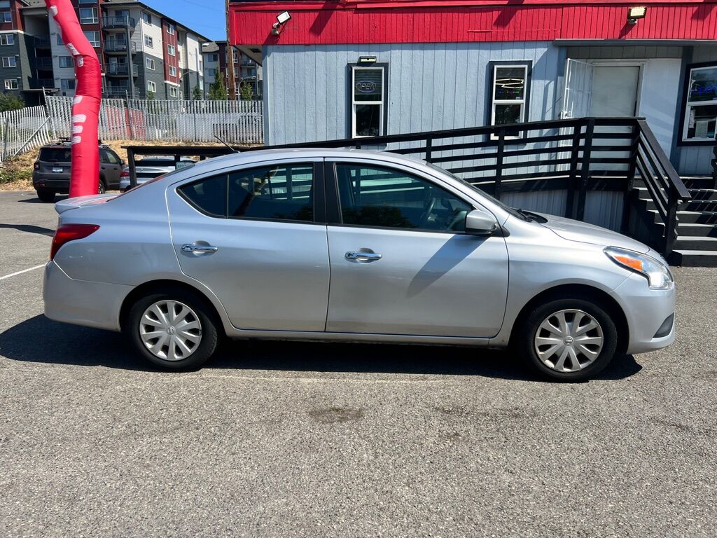 2019 NISSAN VERSA S Des Moines WA