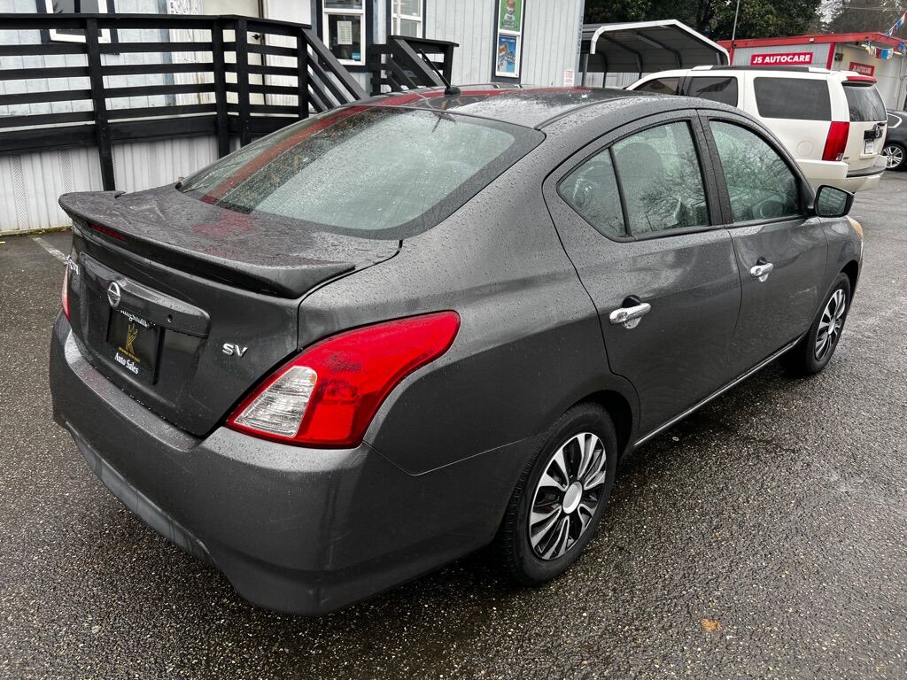 2019 NISSAN VERSA S Des Moines WA