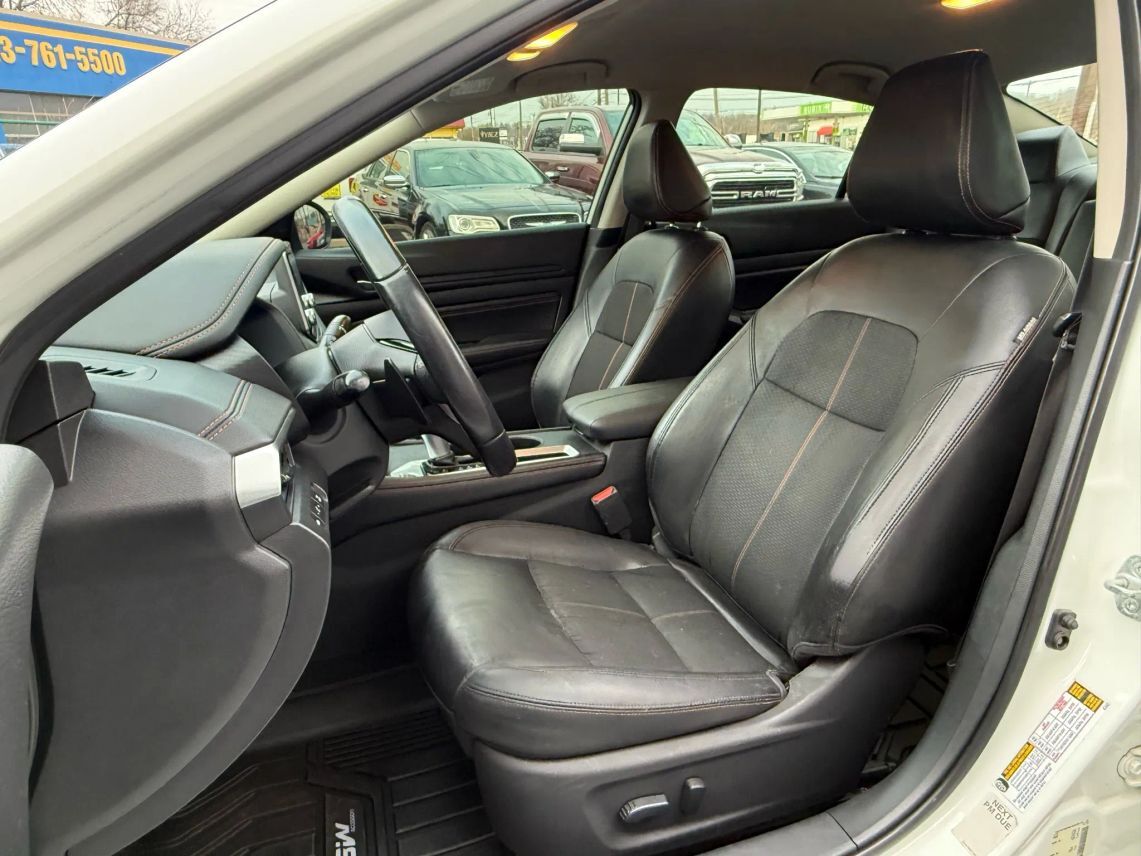 2019 Nissan Altima 2.5 SR Sedan 4D Cincinnati OH