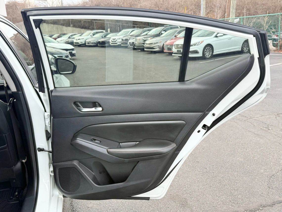 2019 Nissan Altima 2.5 SR Sedan 4D Cincinnati OH