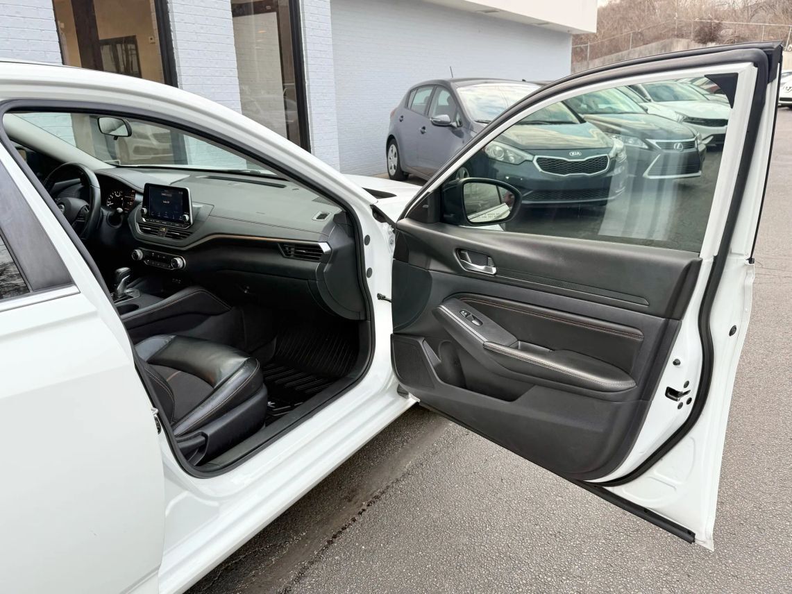 2019 Nissan Altima 2.5 SR Sedan 4D Cincinnati OH