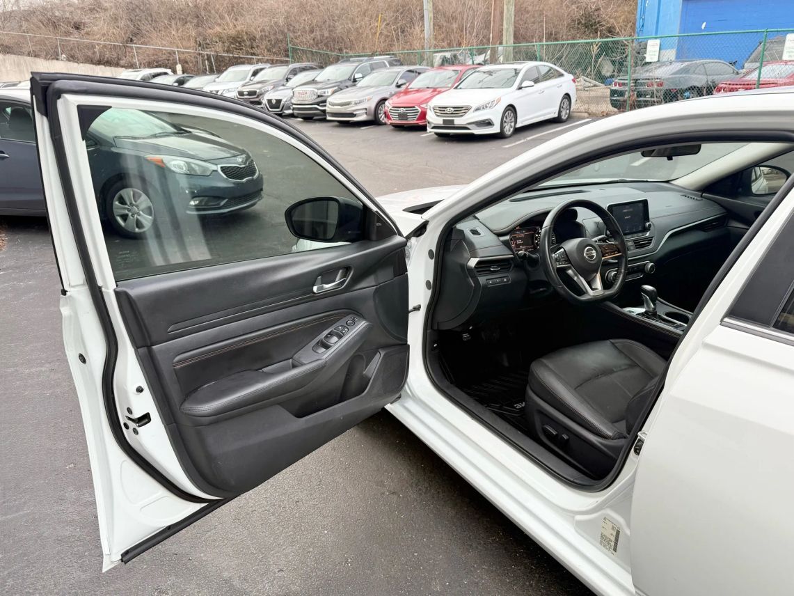2019 Nissan Altima 2.5 SR Sedan 4D Cincinnati OH