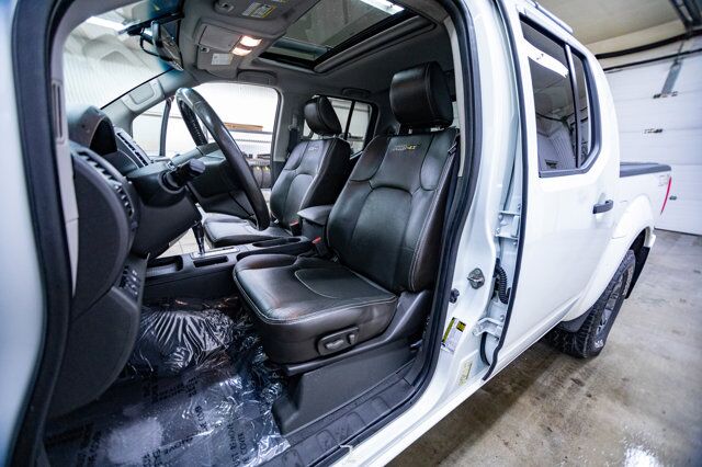 2019 Nissan Frontier 4x4 Crew Cab Pro-4X Leather Roof Nav Red Deer AB