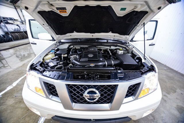 2019 Nissan Frontier 4x4 Crew Cab Pro-4X Leather Roof Nav Red Deer AB