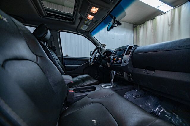 2019 Nissan Frontier 4x4 Crew Cab Pro-4X Leather Roof Nav Red Deer AB