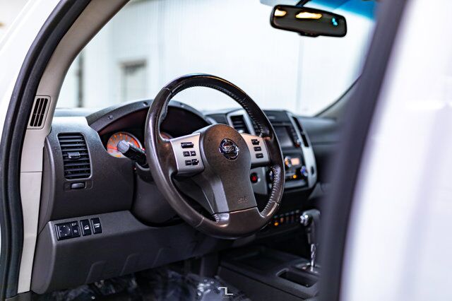 2019 Nissan Frontier 4x4 Crew Cab Pro-4X Leather Roof Nav Red Deer AB