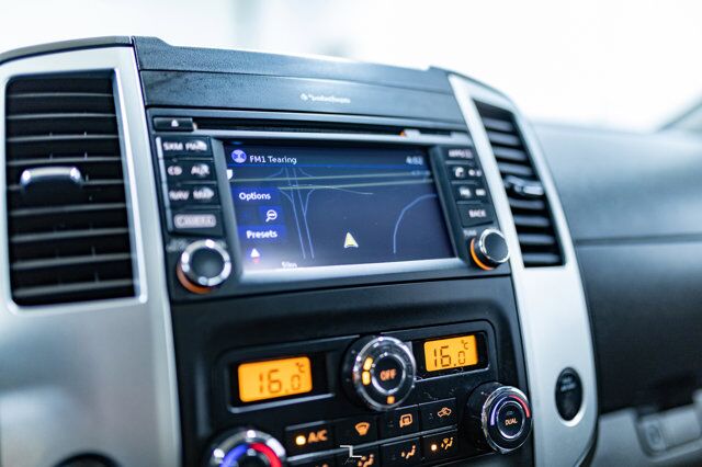 2019 Nissan Frontier 4x4 Crew Cab Pro-4X Leather Roof Nav Red Deer AB