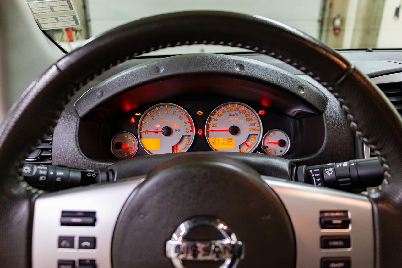 2019 Nissan Frontier 4x4 Crew Cab Pro-4X Leather Roof Nav Red Deer AB