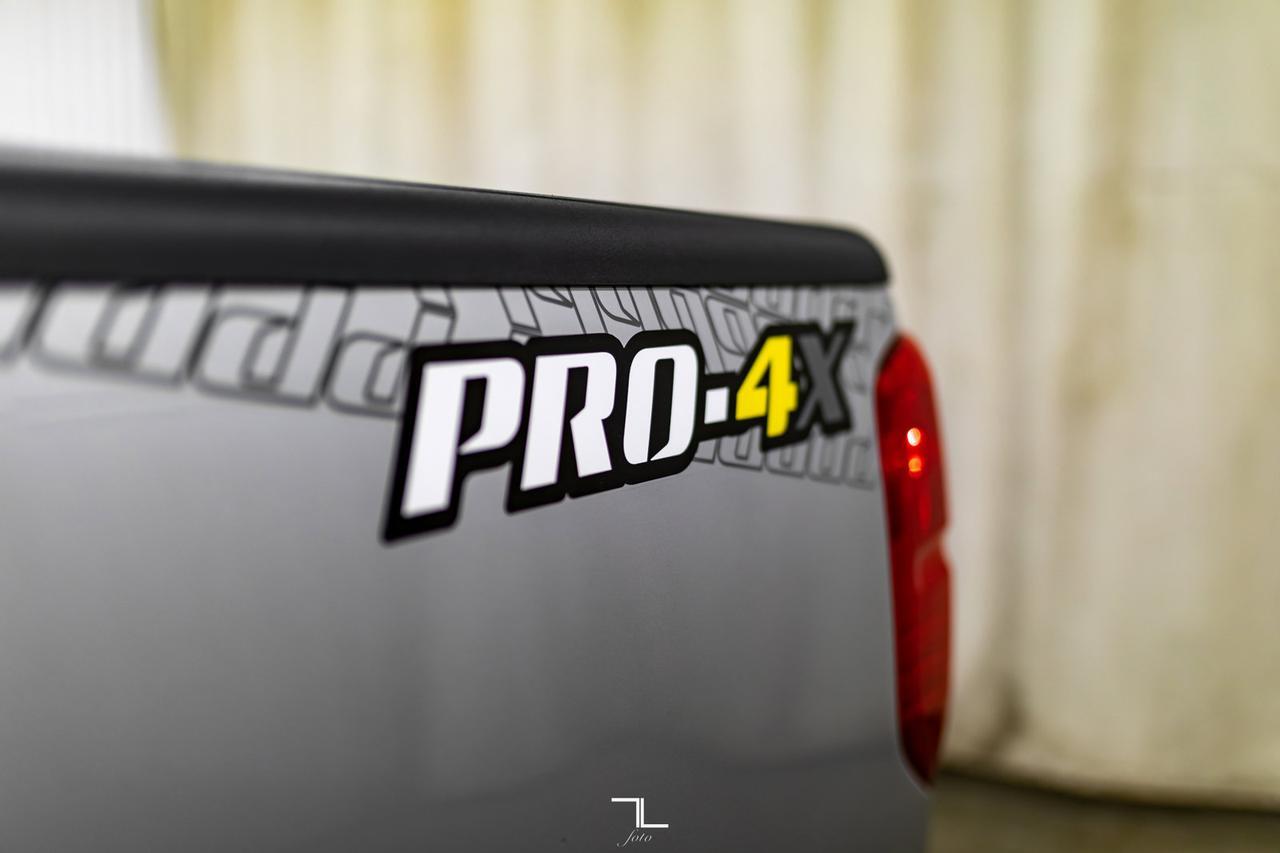 2019 Nissan Frontier 4x4 King Cab Pro-4X Nav BCam Hseat Red Deer AB