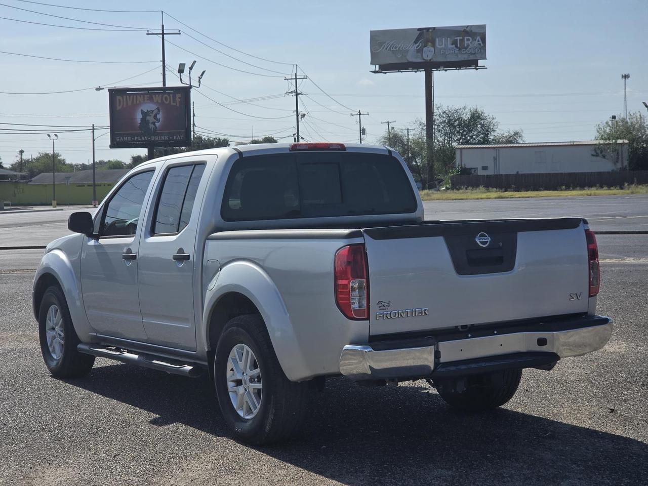2019 Nissan Frontier Crew Cab 4x2 SV Auto Beeville TX