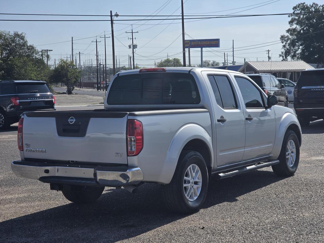 2019 Nissan Frontier Crew Cab 4x2 SV Auto