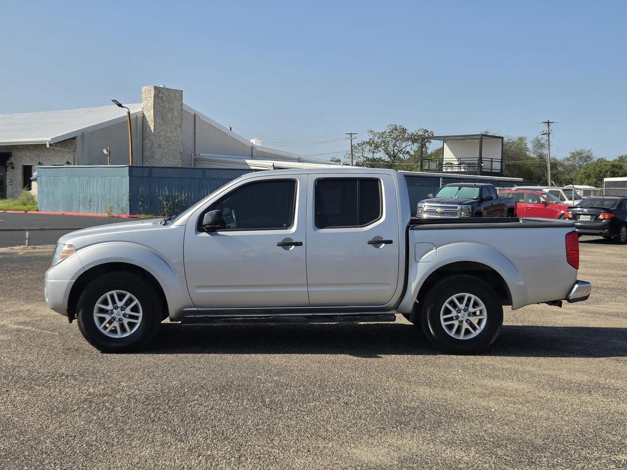 2019 Nissan Frontier Crew Cab 4x2 SV Auto Beeville TX