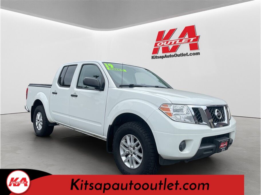 2019 Nissan Frontier Crew Cab SV Pickup 4D 5 ft