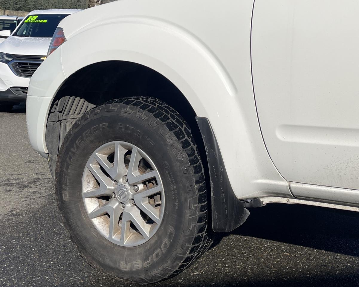 2019 Nissan Frontier Crew Cab SV Pickup 4D 5 ft