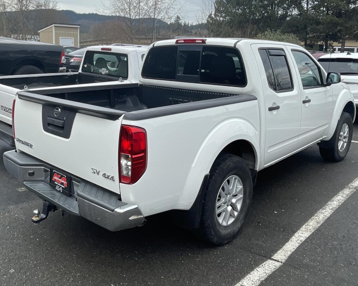 2019 Nissan Frontier Crew Cab SV Pickup 4D 5 ft