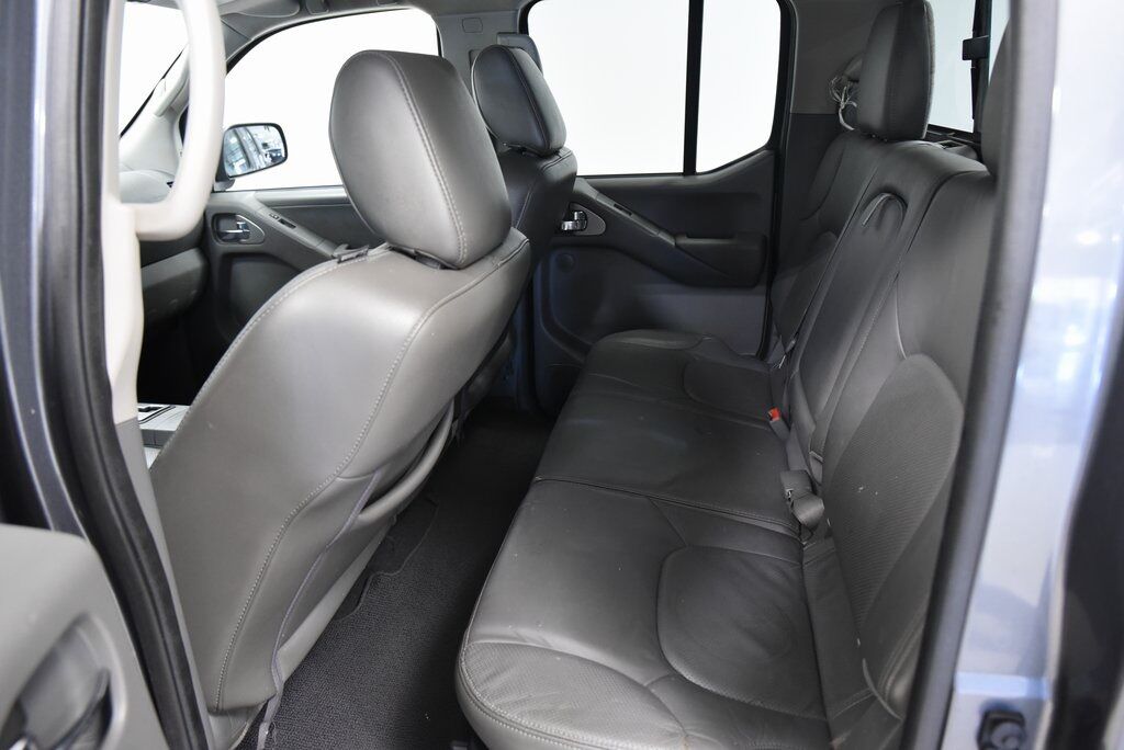 2019 Nissan Frontier SL Akron