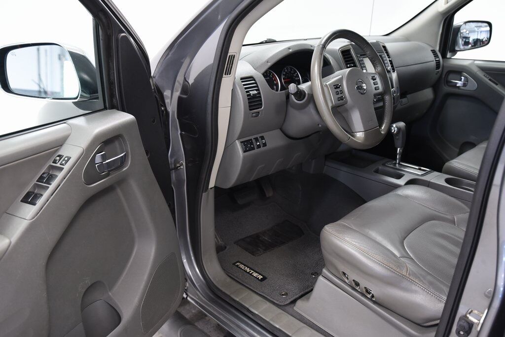 2019 Nissan Frontier SL Akron