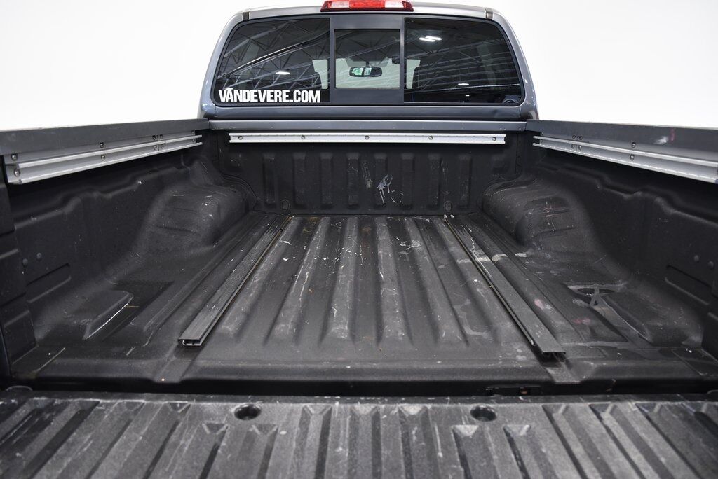 2019 Nissan Frontier SL Akron