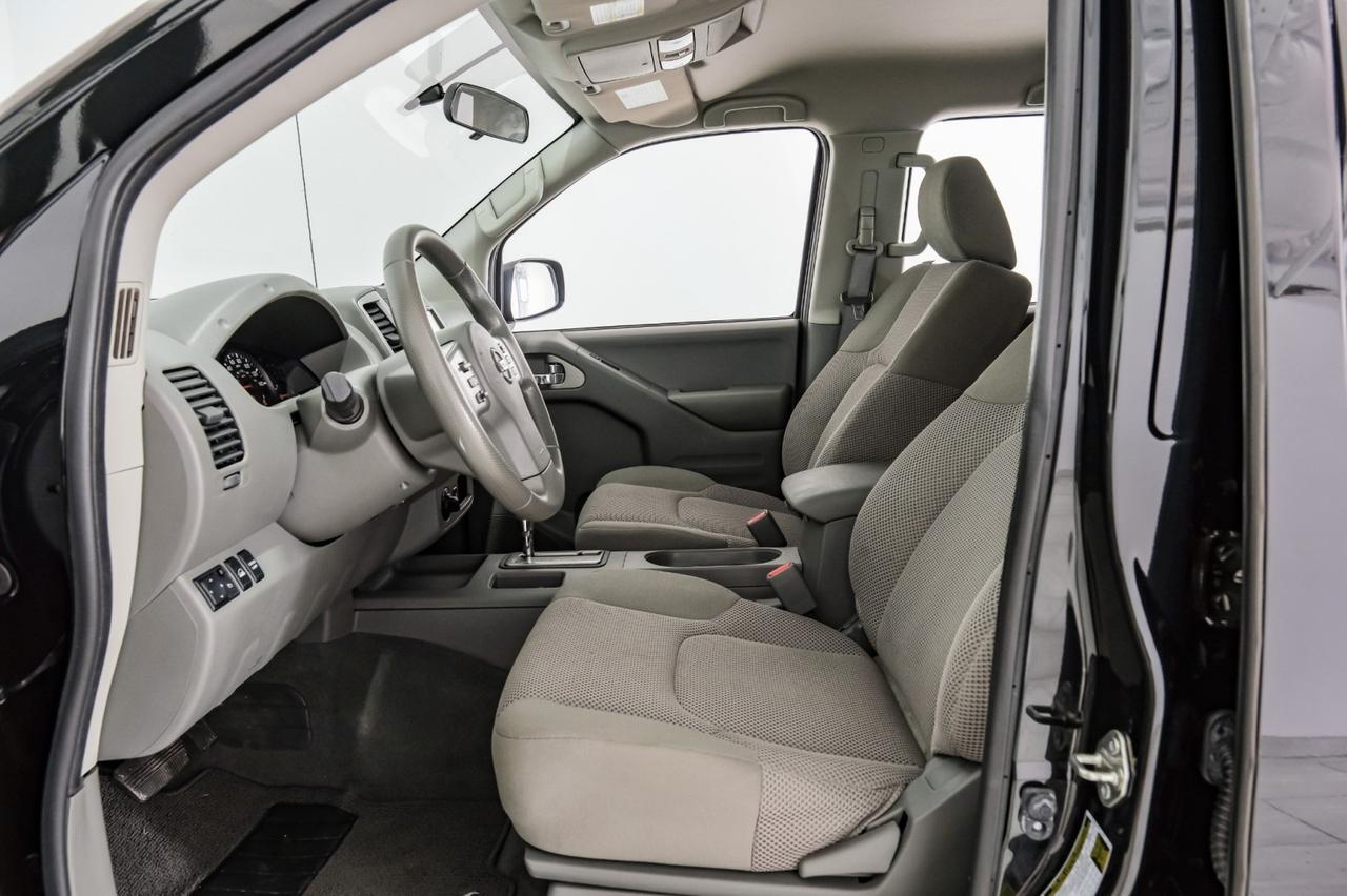 2019 Nissan Frontier SV CREW CAB 4WD V6 AUTOMATIC REAR CAMERA BLUETOOTH TOW HITCH BED LINER ALLOY WHEELS Carrollton TX