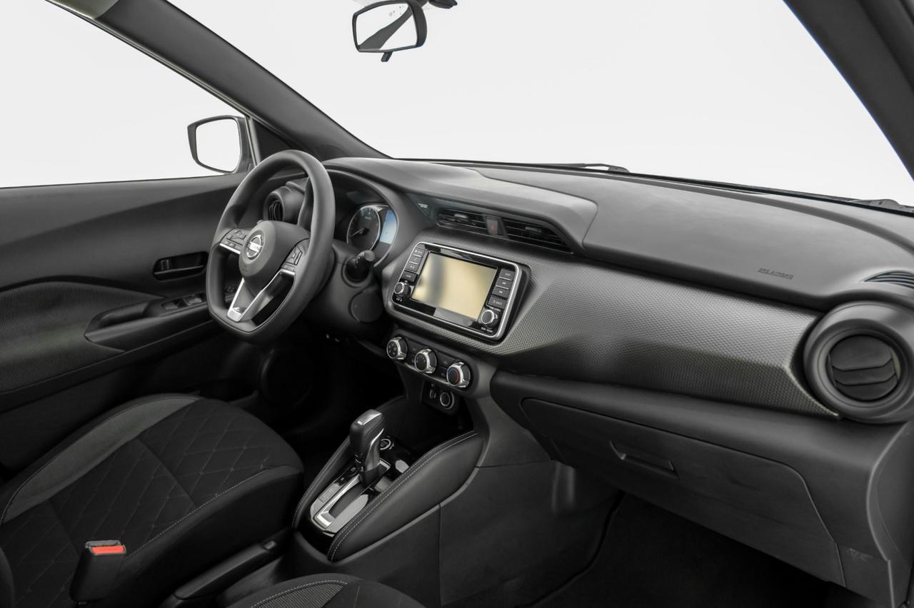 2019 Nissan Kicks S AUTOMATIC REAR CAMERA KEYLESS START CRUISE CONTROL REMOTE KEYLESS ENTRY Carrollton TX