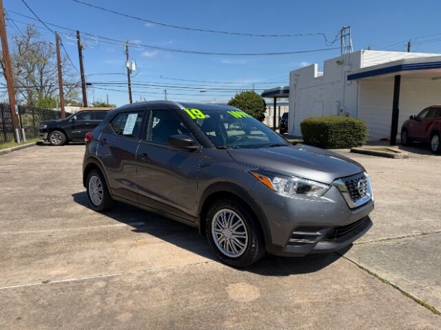 2019 Nissan Kicks S