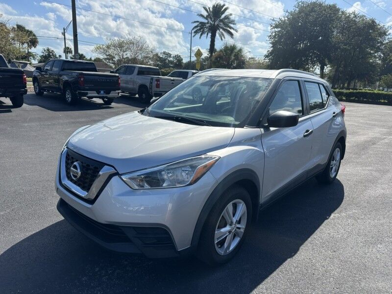 2019 Nissan Kicks S