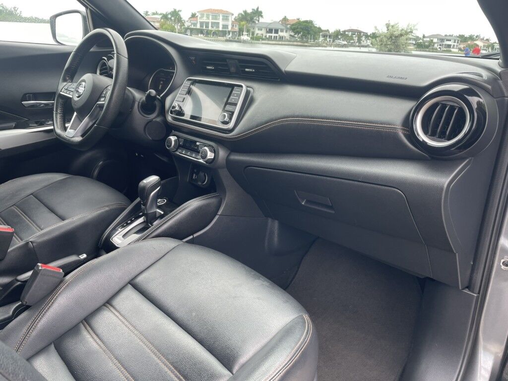 2019 Nissan Kicks S~BLIND SPOT WARNING~CRUISE CONTROL~PREMIUM PACKAGE~PREMIUM SOUND SYSTEM~SR PREMIUM PACKAGE~SILVER ROOF RAILS~SURROUND VIEW CAMERA Sarasota FL