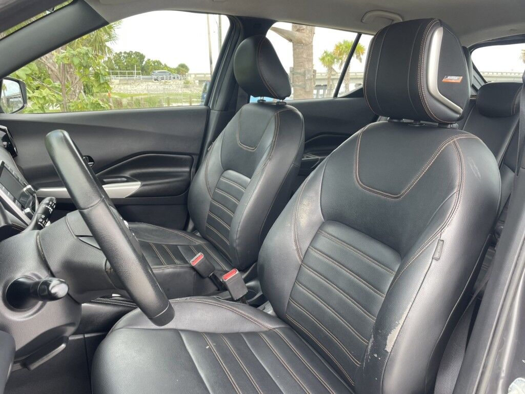 2019 Nissan Kicks S~BLIND SPOT WARNING~CRUISE CONTROL~PREMIUM PACKAGE~PREMIUM SOUND SYSTEM~SR PREMIUM PACKAGE~SILVER ROOF RAILS~SURROUND VIEW CAMERA Sarasota FL