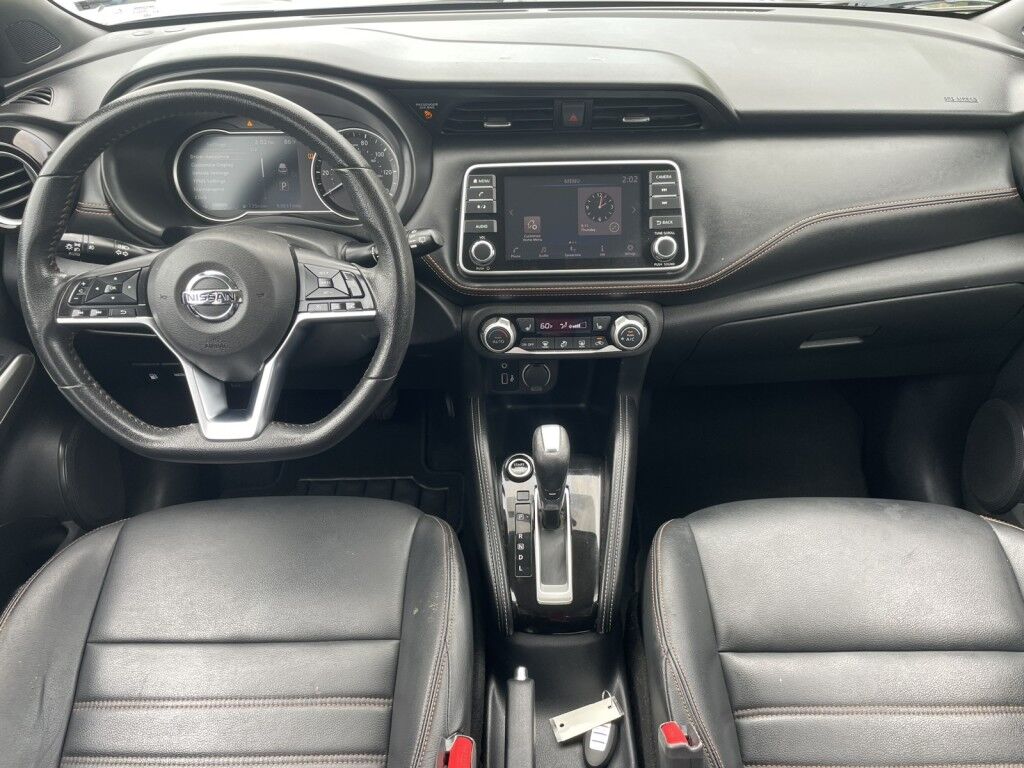 2019 Nissan Kicks S~BLIND SPOT WARNING~CRUISE CONTROL~PREMIUM PACKAGE~PREMIUM SOUND SYSTEM~SR PREMIUM PACKAGE~SILVER ROOF RAILS~SURROUND VIEW CAMERA Sarasota FL