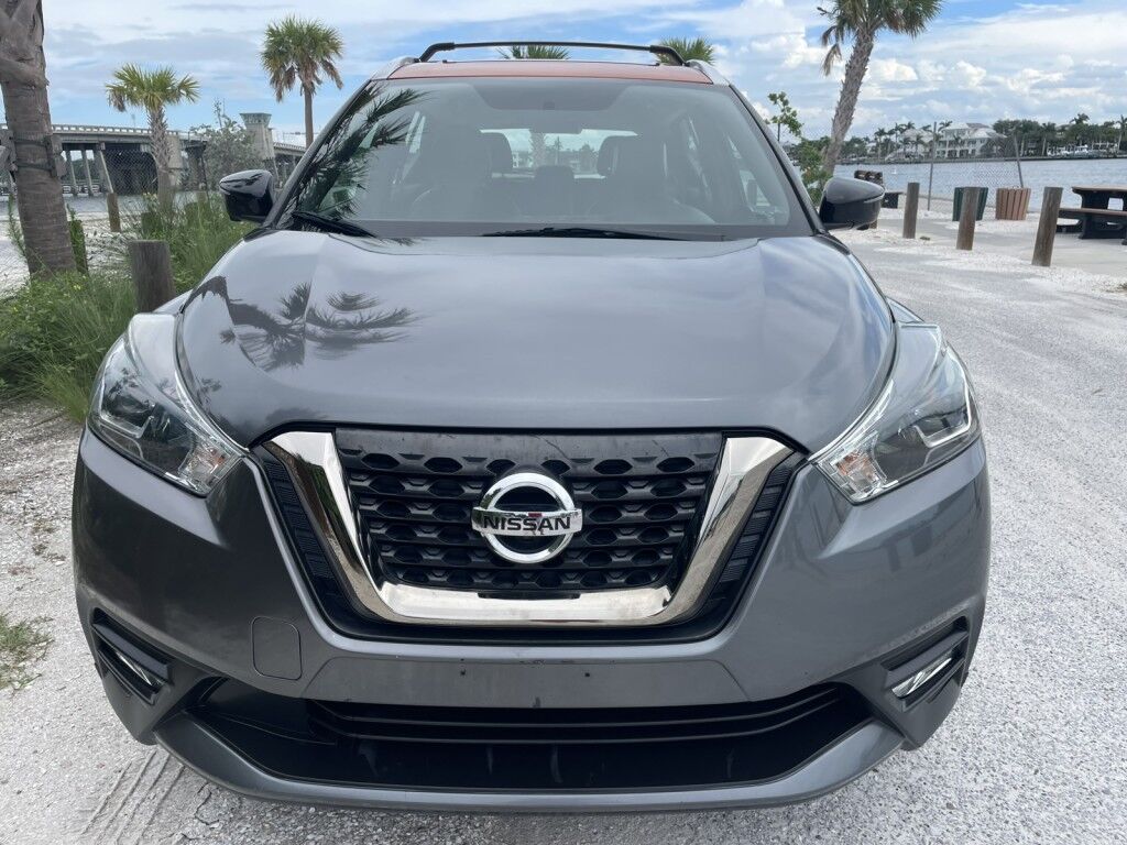 2019 Nissan Kicks S~BLIND SPOT WARNING~CRUISE CONTROL~PREMIUM PACKAGE~PREMIUM SOUND SYSTEM~SR PREMIUM PACKAGE~SILVER ROOF RAILS~SURROUND VIEW CAMERA Sarasota FL